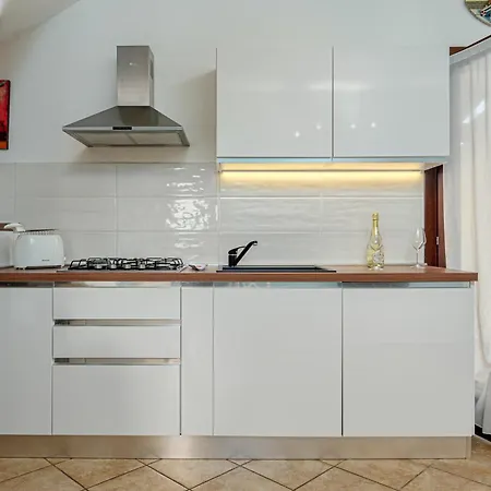 Дом отдыха Eleonora-iun-p6104